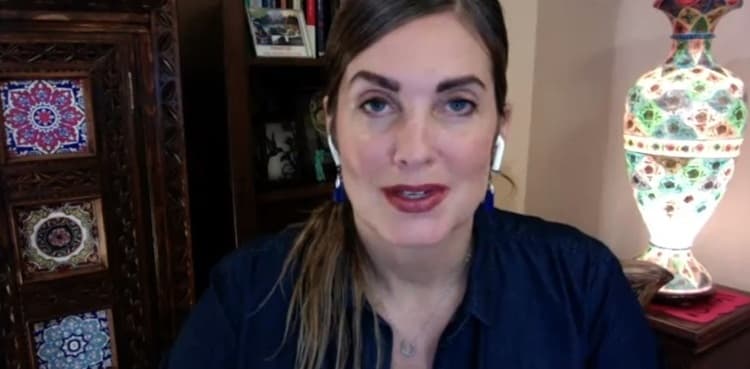 IHC stops interior ministry from deporting US blogger Cynthia Ritchie