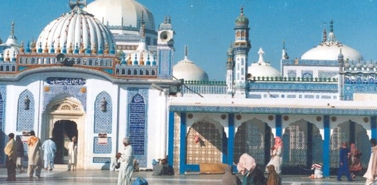 Sindh cancels Shah Abdul Latif Bhittai's annual urs due to COVID-19
