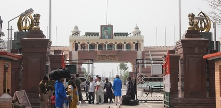 Covid-19: 200 Pakistanis stuck in India to return home