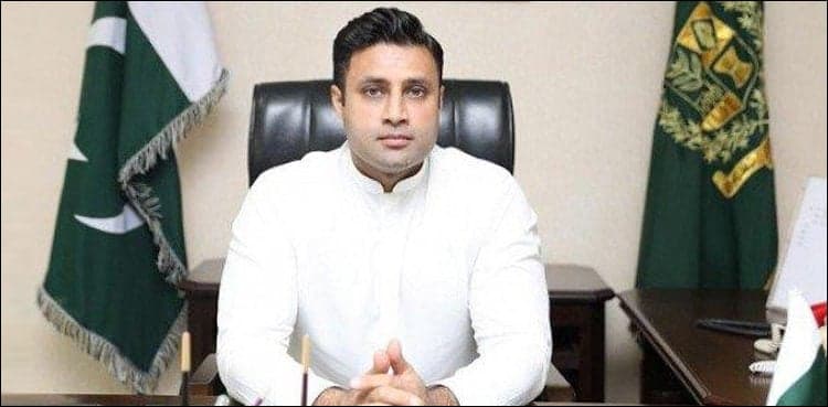 Handling of Pakistanis at UK quarantine facility 'unacceptable', Bukhari says