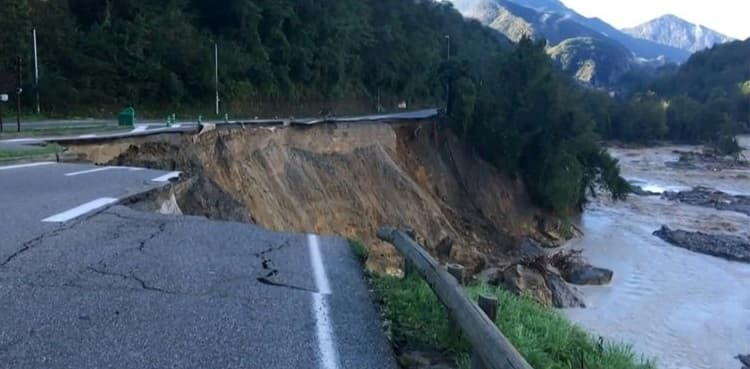 One killed, 19 missing in floods in France and Italy