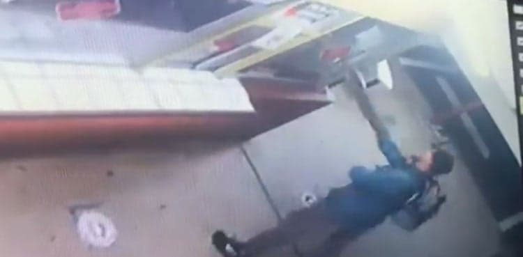 No Mask: Man breaks shop window after being refused service