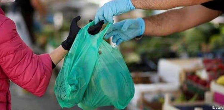 Single-use plastic shopping bags banned from 2021