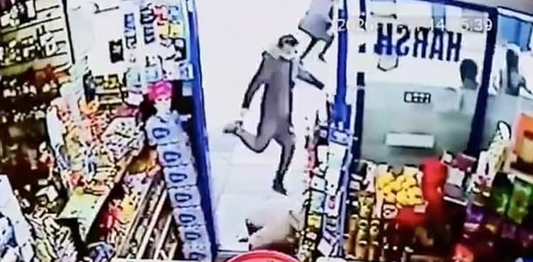 School children torture shopkeeper after being stopped from 'shoplifting'