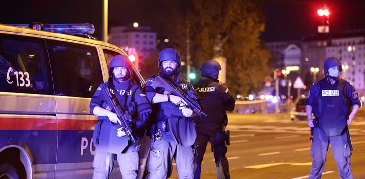 Pakistan 'strongly' condemns heinous attack in Vienna