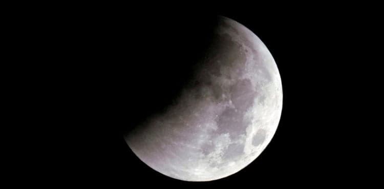 NASA to make second attempt at debut moon rocket launch