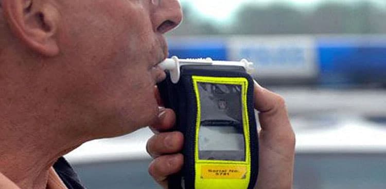Karachi traffic police to get breathalysers to detect drunk driving