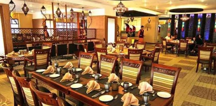 Indoor dining in restaurants, hotels banned in Khyber Pakhtunkhwa