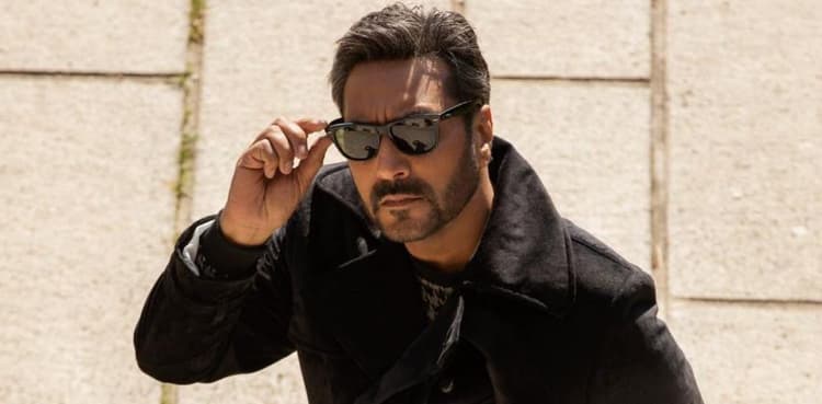 Adnan Siddiqui crosses 1 million followers on Instagram