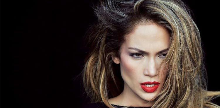Jennifer Lopez hits back at online troll, shuts down botox accusations