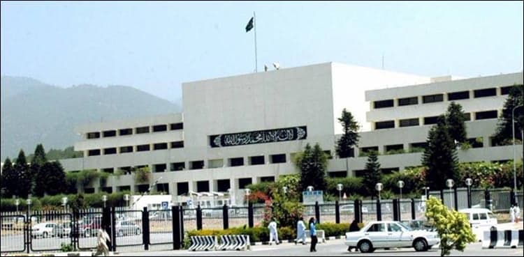 PTI, MQM, GDA to hold session over Senate elections today