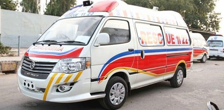 Speeding truck crushes three youngsters to death in Lahore