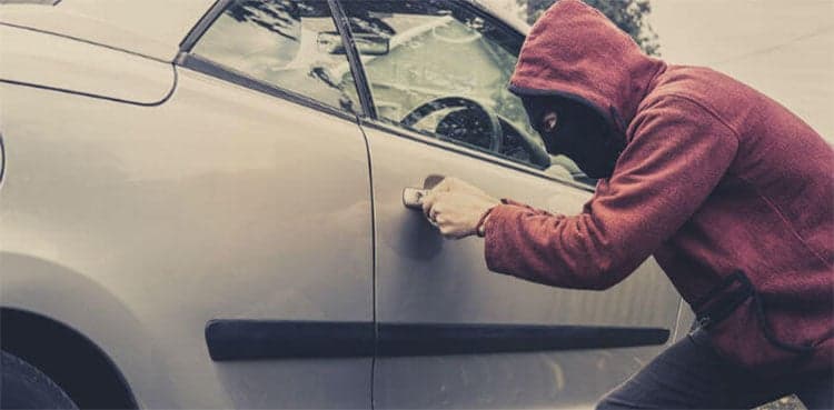 'Decent' thief scolds mother for leaving child in car before taking away vehicle