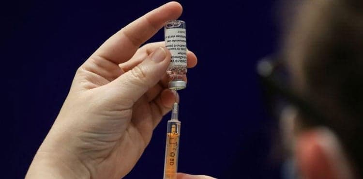84،000 Covid vaccine doses meant for Sindh land in Karachi via private jet