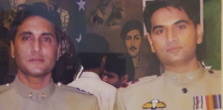 Adnan Siddiqui remembers 'days of yore' with Humayun Saeed
