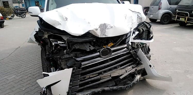 Islamabad car crash: Two traffic cops fined for being absent