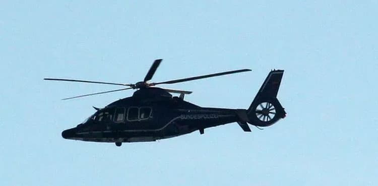 Man impersonates aviation officer, directs air traffic using radio