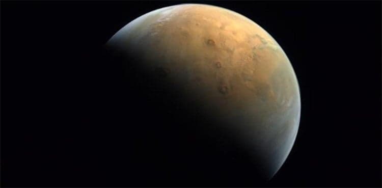 WATCH: Mars rover sends home movie of landing on red planet