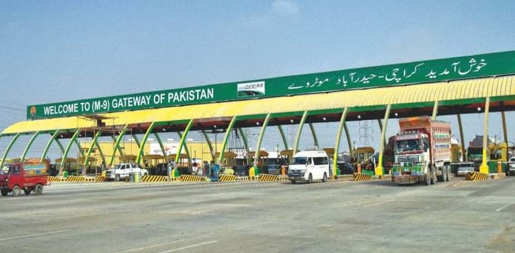 Two killed, 15 injured in M9 motorway accident