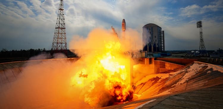 WATCH: OneWeb launches 36 satellites to extend internet orbit