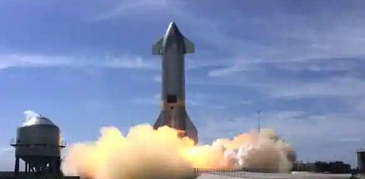SpaceX rocket explodes on ground after seemingly successful flight