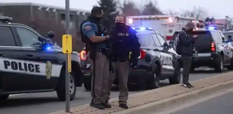 Colorado supermarket shooter kills 10, including police officer