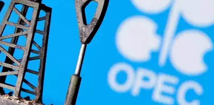 Oil extends gains on OPEC+ supply restraint
