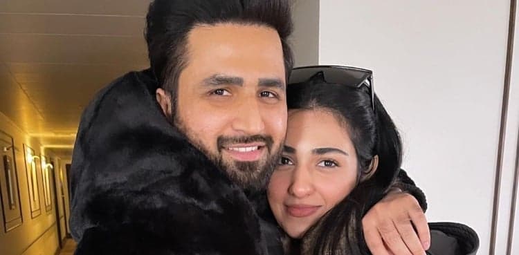 It was a typical arranged setup: Sarah Khan opens up about marrying Falak Shabir