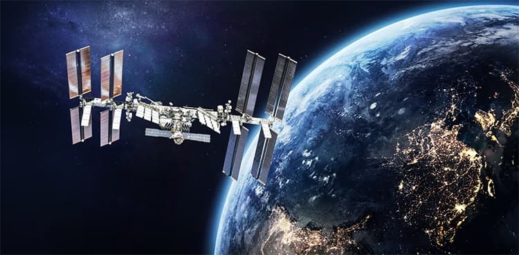 How a space doctor keeps astronauts healthy on the ISS