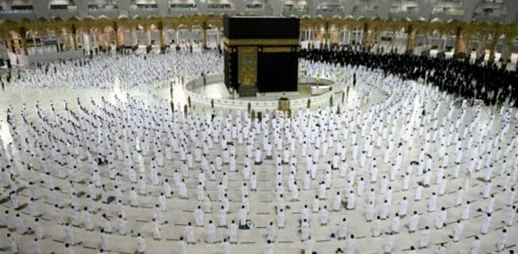 Restrictions for Umrah pilgrims from Pakistan to be lifted soon: minister