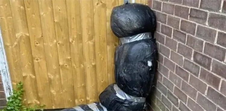 Neighbours call police after spotting 'dead body' outside England home