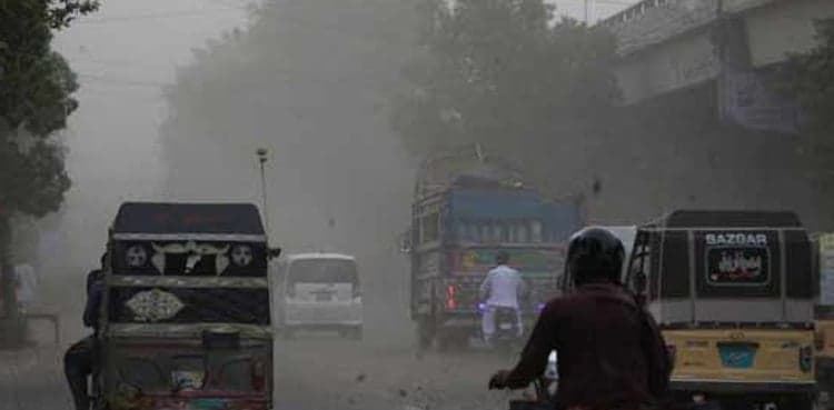 Karachi receives moderate to heavy rainfall