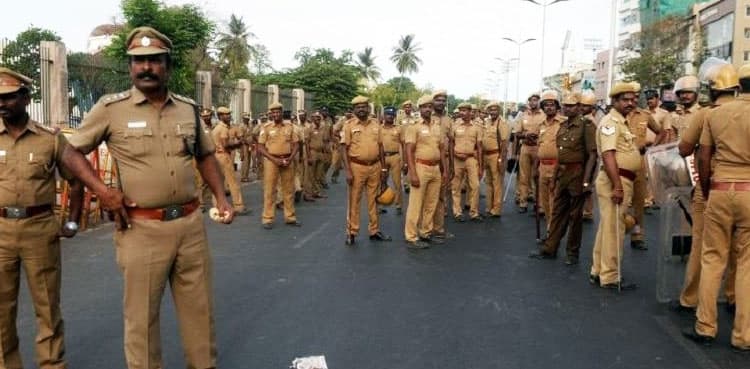 Shocking: Impostor kept working as cop in Indian police for years   