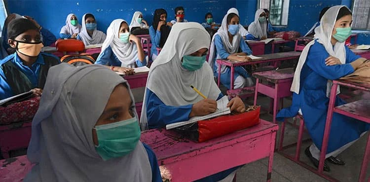 KP govt announces to start second shift in schools