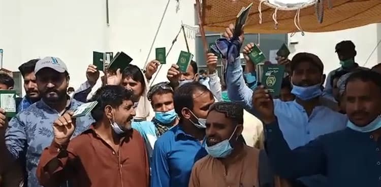 Overseas Pakistanis protest Covid-19 vaccine shortage