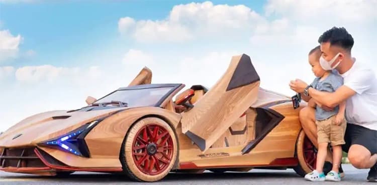 WATCH: This is how a father built wooden Lamborghini for his son