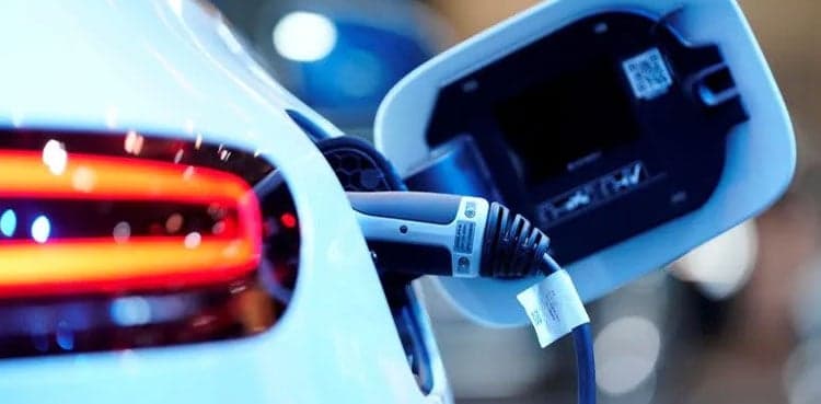 Mercedes-Benz ready to take on Tesla in all-electric car market