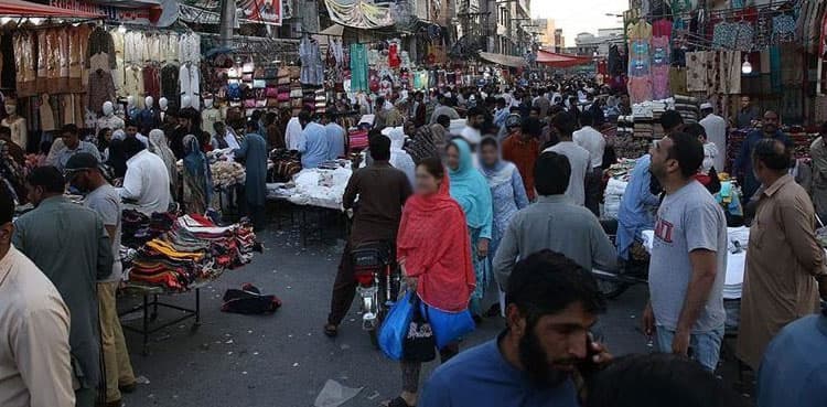 Pakistan logs highest number of COVID-19 cases in single day
