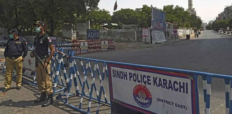 Omicron case: Local admin in Karachi clarifies over imposing lockdown