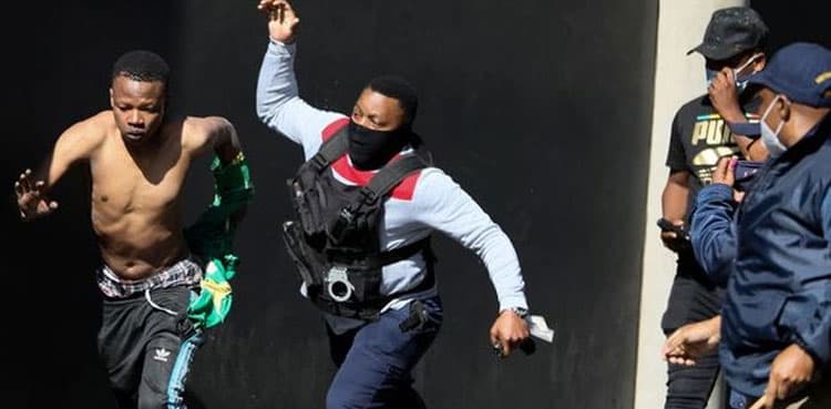 Violence spreads to South Africa's economic hub in wake of Zuma jailing