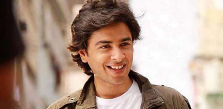 Shehzad Roy turns down online marriage proposal with hilarious response