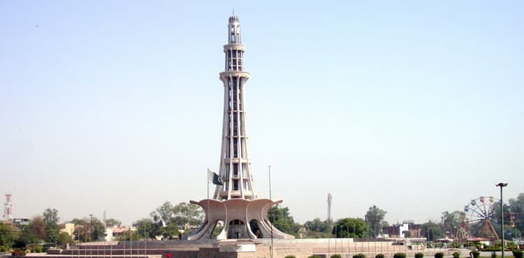 Political big shots among 470 hopefuls for Lahore's 14 NA seats