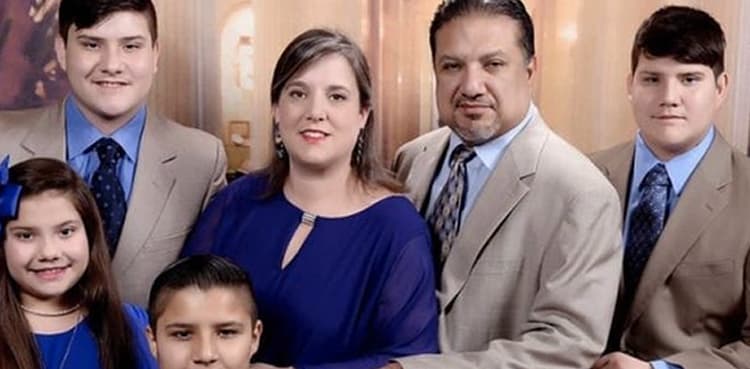 An anti-vax mother's dying wish: vaccinate her children