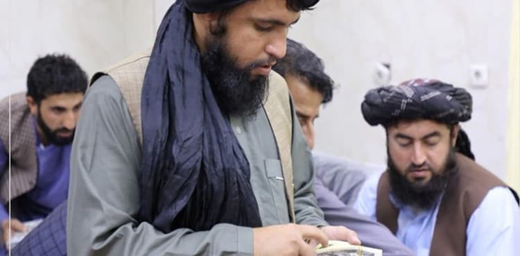 Afghan central bank drained dollar stockpile before Taliban takeover