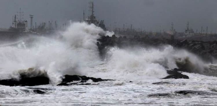 Cyclone Shaheen: Thunderstorm, heavy rain expected in Karachi, Gwadar