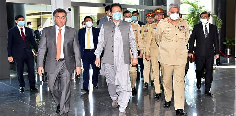 PM Imran Khan visits ISI headquarters, gets briefing on Afghanistan