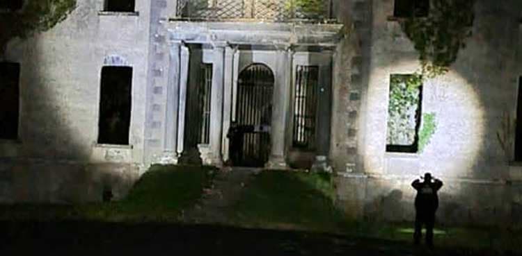 Paranormal investigators capture image of "ghostly figure" in building