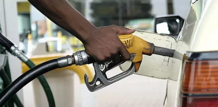 Hammad Azhar clarifies over fuel crisis in country