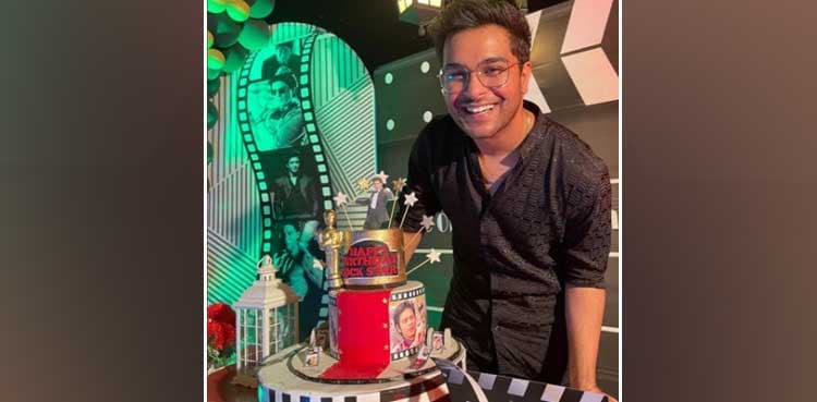 Model Merub Ali throws birthday party for Asim Azhar, picture goes viral