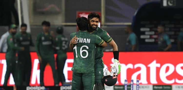 T20 World Cup: Celebrities congratulate Pakistan team for historic win against India